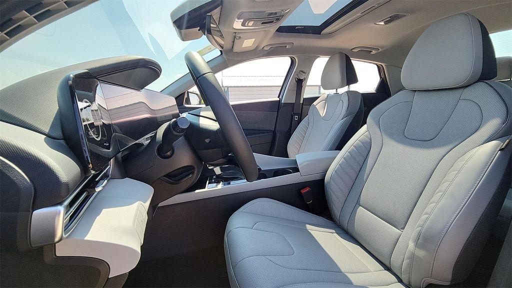 new 2025 Hyundai Elantra car, priced at $25,888