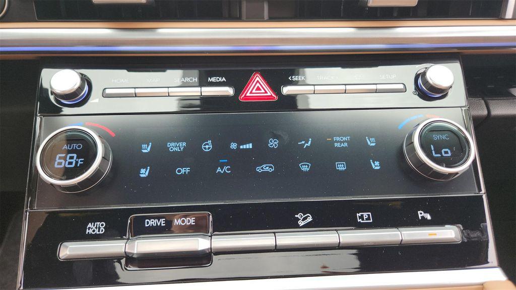 new 2025 Hyundai Santa Fe car, priced at $44,000