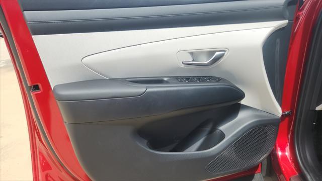 new 2025 Hyundai TUCSON Hybrid car, priced at $38,774