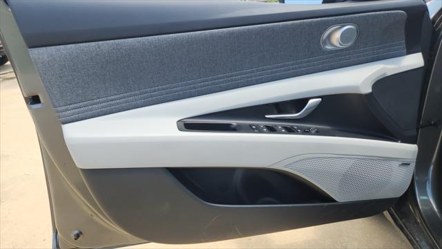 new 2025 Hyundai Elantra car, priced at $27,947