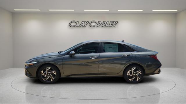 new 2025 Hyundai Elantra car, priced at $27,947