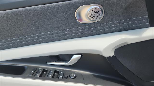 new 2025 Hyundai Elantra car, priced at $27,947