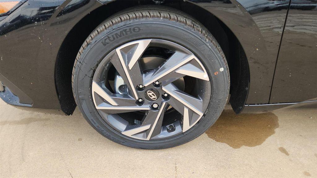new 2025 Hyundai Elantra car, priced at $24,544