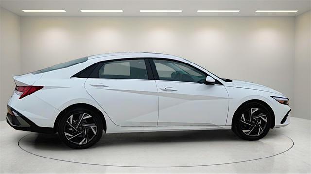 new 2025 Hyundai Elantra car, priced at $27,195