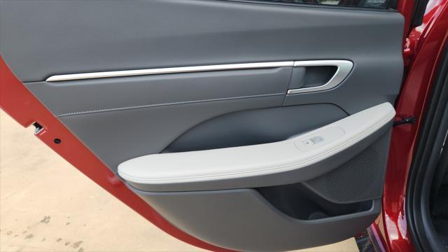 new 2025 Hyundai Sonata Hybrid car, priced at $38,858