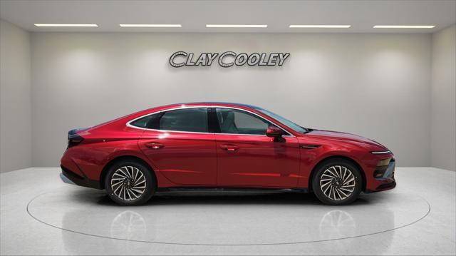 new 2025 Hyundai Sonata Hybrid car, priced at $38,858