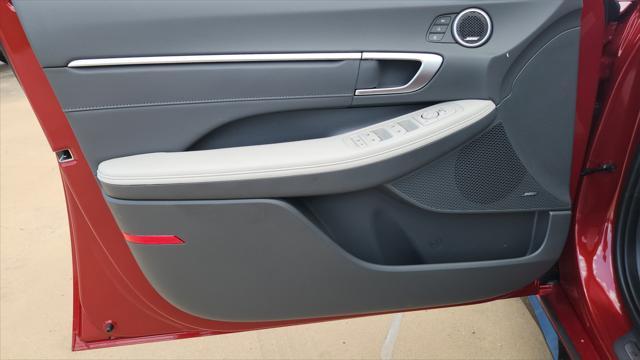 new 2025 Hyundai Sonata Hybrid car, priced at $38,858