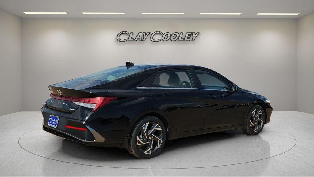 new 2025 Hyundai Elantra car, priced at $27,993