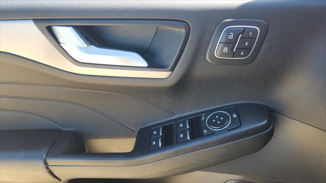 used 2022 Ford Escape car, priced at $25,777