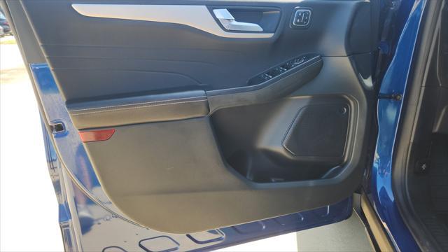 used 2022 Ford Escape car, priced at $25,777