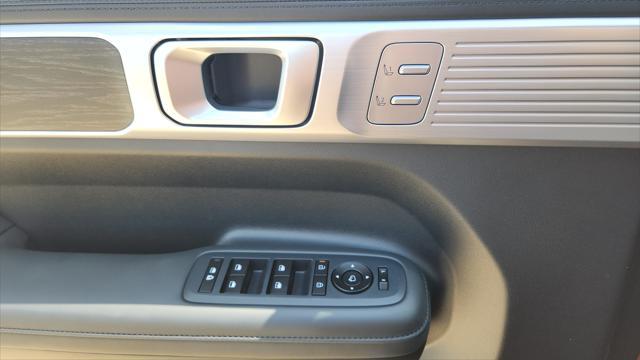 used 2025 Hyundai Santa Fe car, priced at $41,200