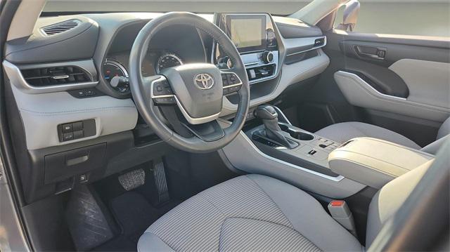 used 2023 Toyota Highlander Hybrid car, priced at $35,800