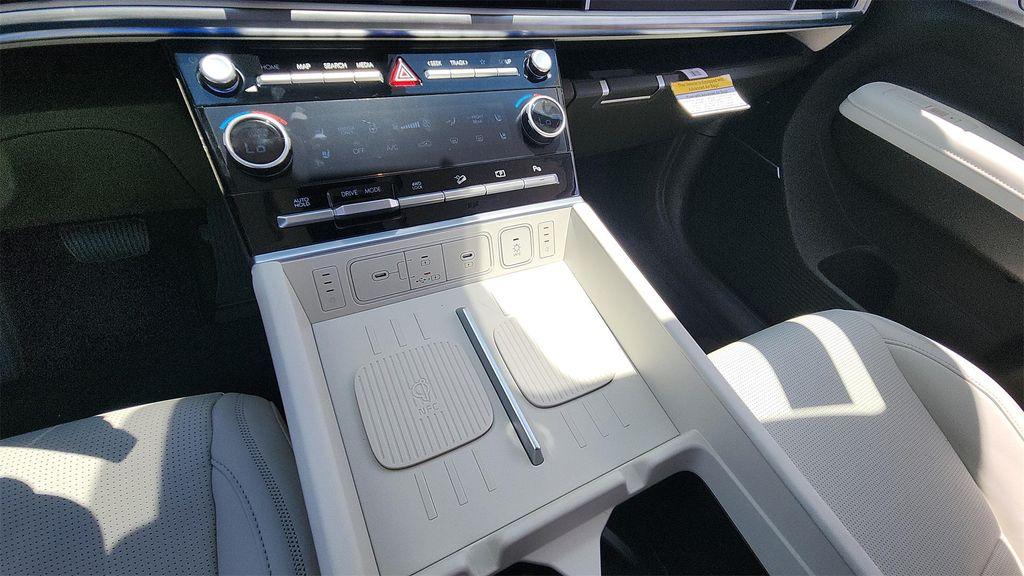 new 2025 Hyundai SANTA FE HEV car, priced at $48,000