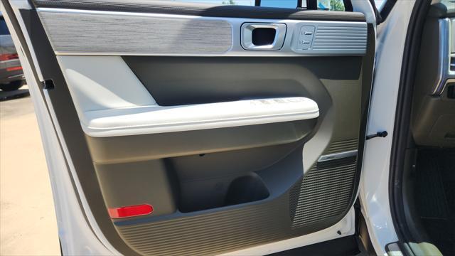 new 2025 Hyundai Santa Fe car, priced at $47,094