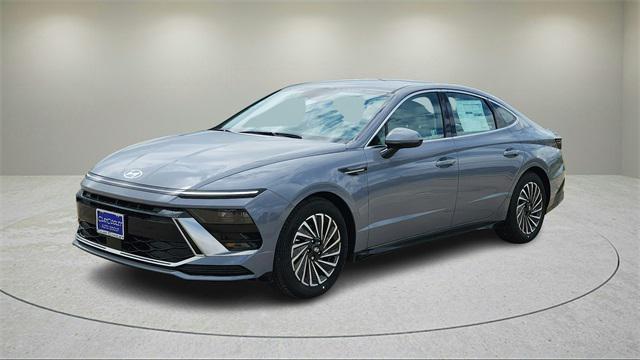 new 2024 Hyundai Sonata Hybrid car, priced at $29,000