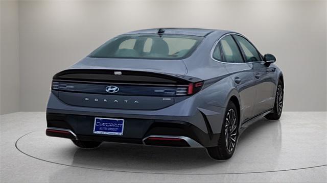 new 2024 Hyundai Sonata Hybrid car, priced at $29,000