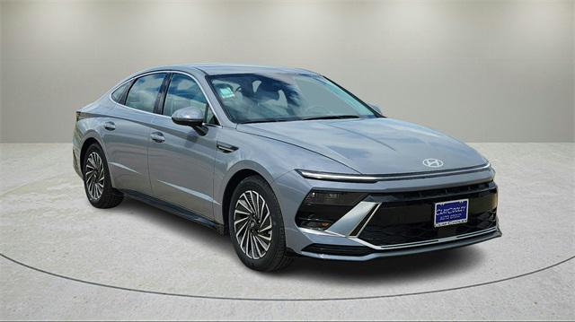 new 2024 Hyundai Sonata Hybrid car, priced at $29,000