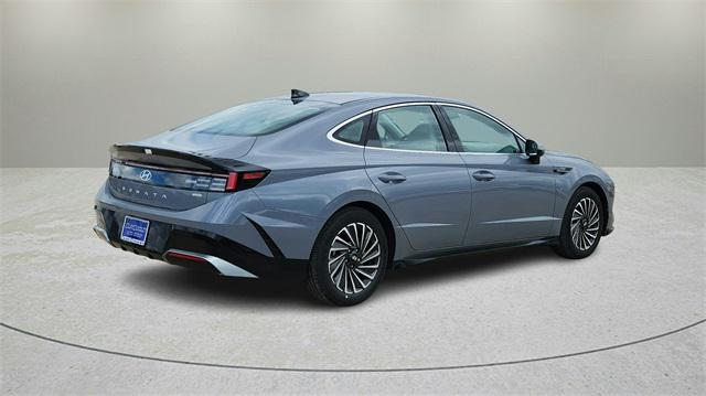 new 2024 Hyundai Sonata Hybrid car, priced at $29,000