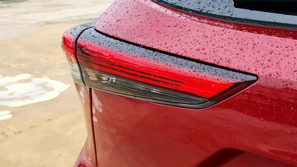 used 2020 Toyota Highlander car, priced at $24,430