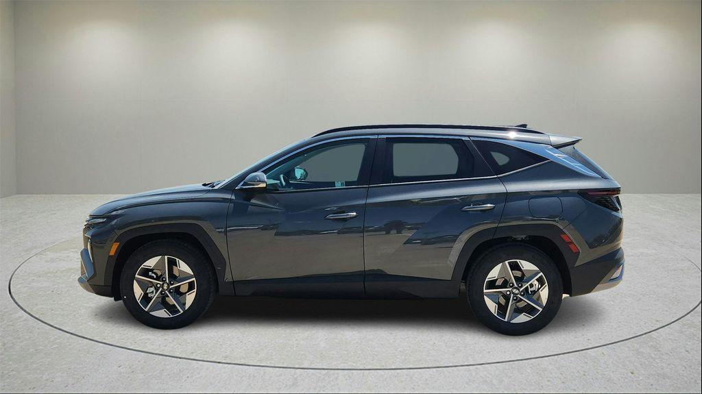 new 2025 Hyundai Tucson car, priced at $33,883