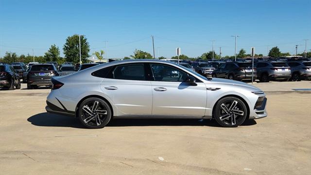 new 2025 Hyundai Sonata car, priced at $36,885