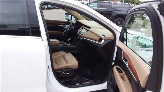 used 2017 Cadillac XT5 car, priced at $33,471