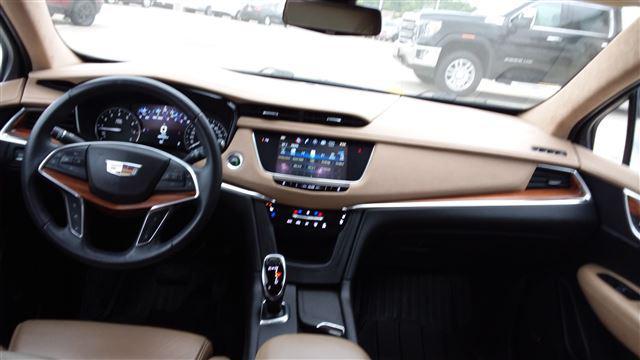 used 2017 Cadillac XT5 car, priced at $33,471