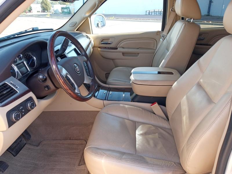 used 2011 Cadillac Escalade Hybrid car, priced at $13,997