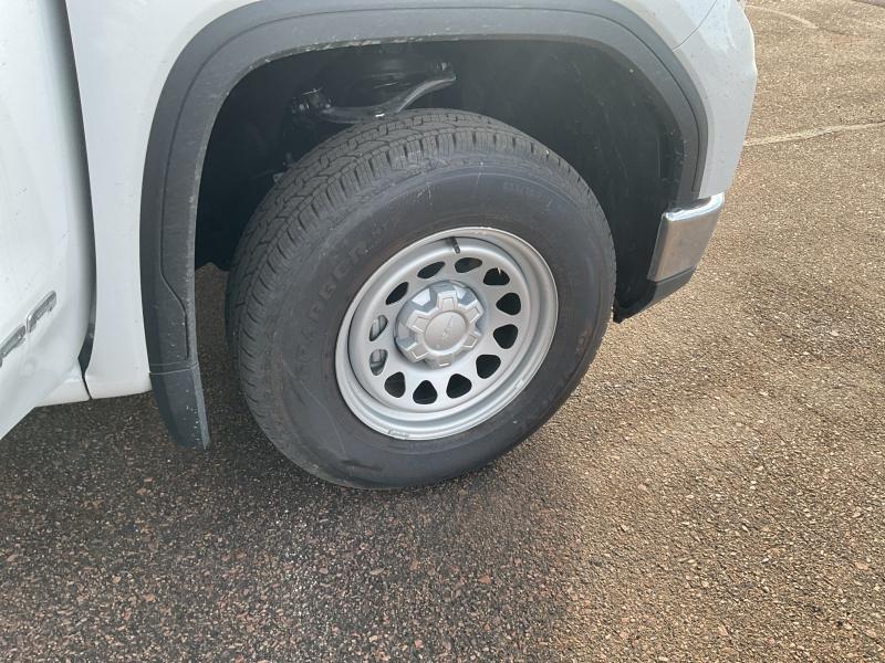 new 2024 GMC Sierra 1500 car, priced at $44,480