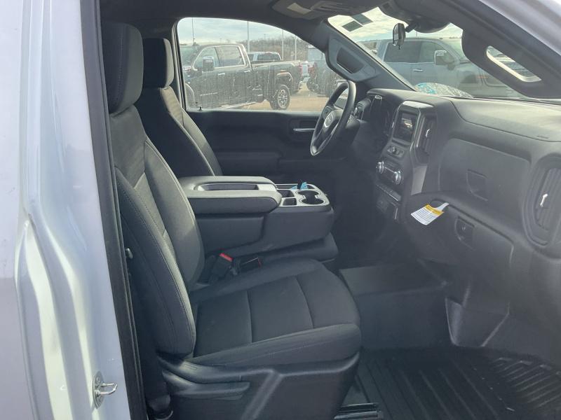 new 2024 GMC Sierra 1500 car, priced at $44,480