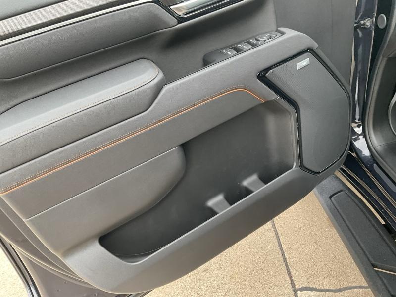 new 2025 GMC Sierra 2500 car, priced at $77,624