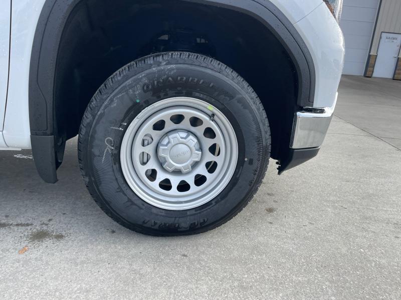 new 2025 GMC Sierra 1500 car, priced at $44,930