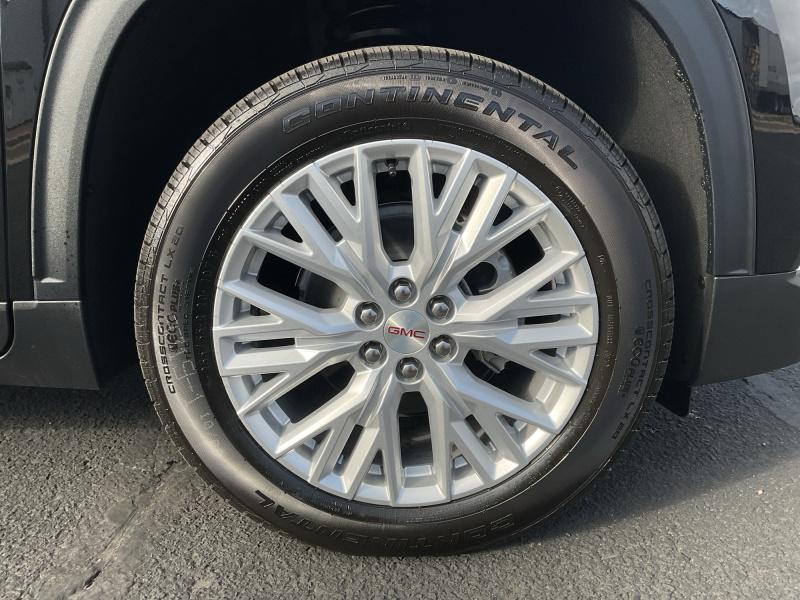 new 2026 GMC Acadia car, priced at $51,975