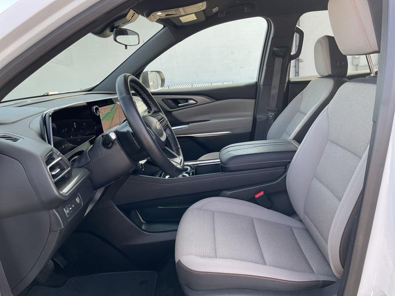 used 2025 Chevrolet Traverse car, priced at $45,944