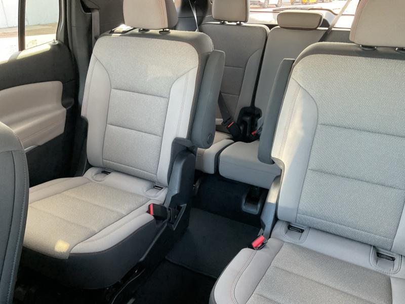 used 2025 Chevrolet Traverse car, priced at $45,944