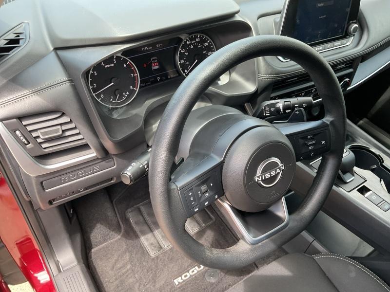 used 2024 Nissan Rogue car, priced at $28,944
