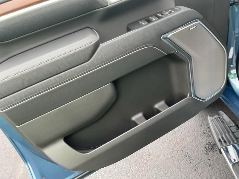 new 2025 GMC Sierra 2500 car, priced at $88,960