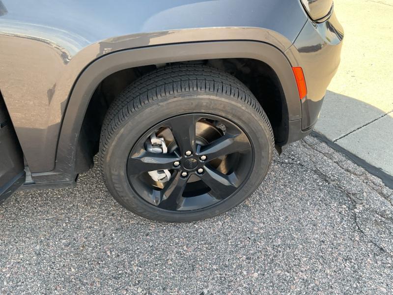 used 2023 Jeep Grand Cherokee L car, priced at $27,280