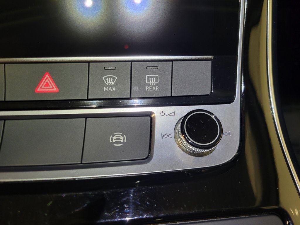 used 2024 Audi Q7 car, priced at $43,995