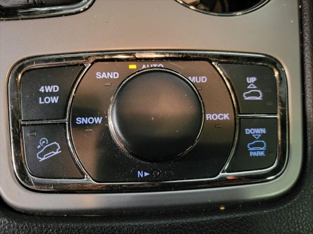 used 2021 Jeep Grand Cherokee car, priced at $39,995