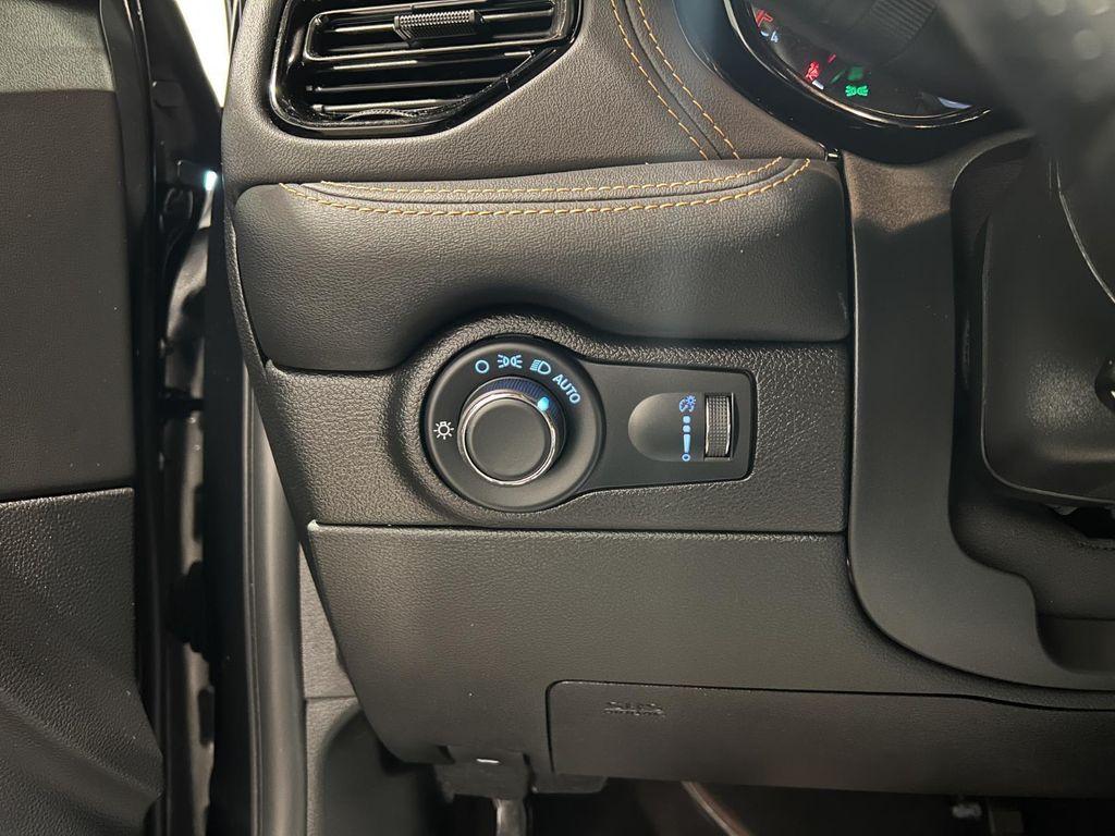 used 2025 Dodge Durango car, priced at $50,995