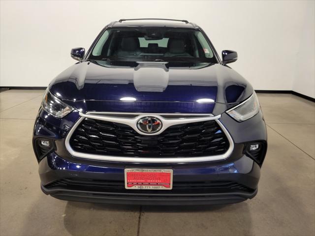 used 2021 Toyota Highlander car, priced at $34,500