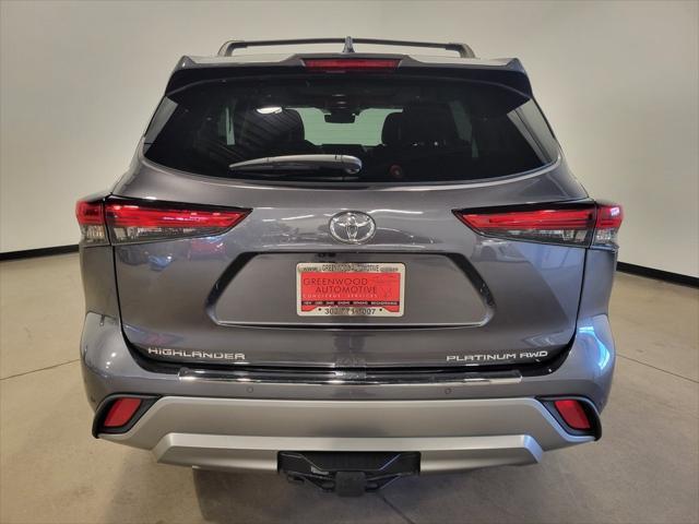 used 2021 Toyota Highlander car, priced at $40,995