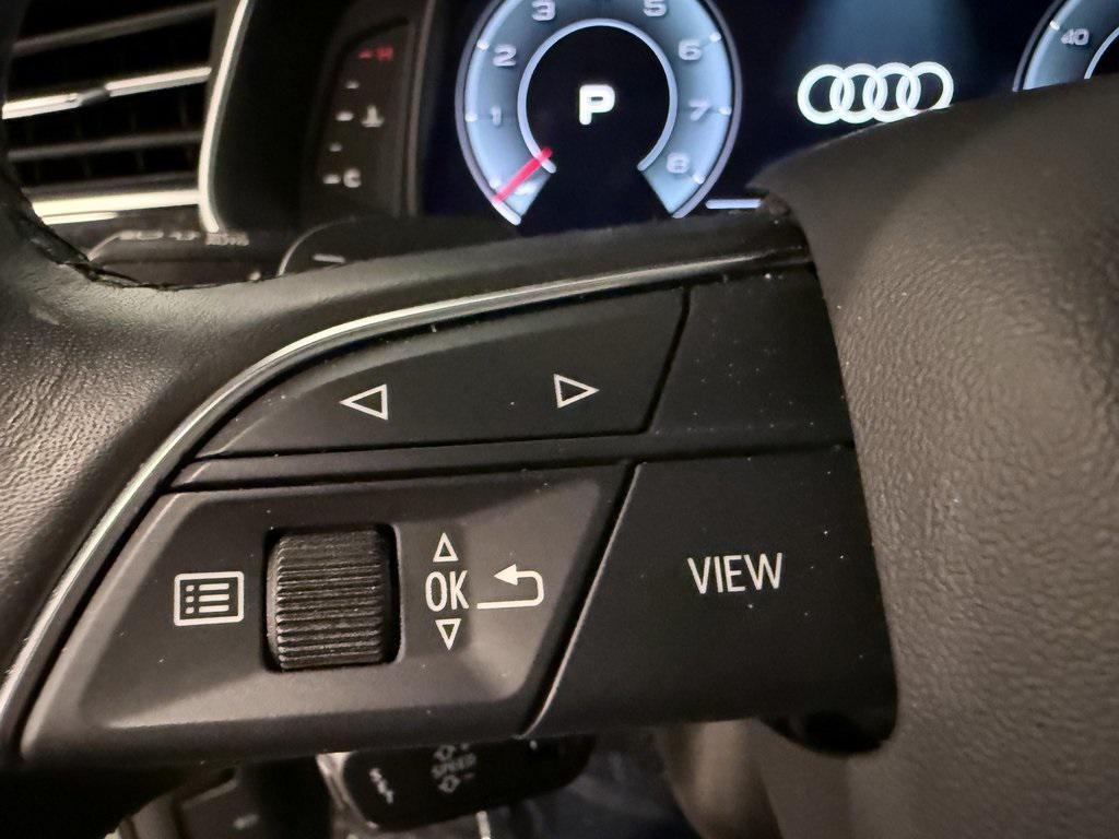 used 2024 Audi Q7 car, priced at $41,699