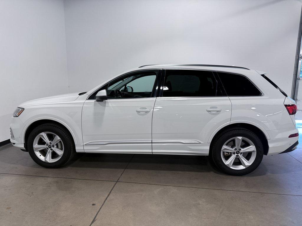 used 2024 Audi Q7 car, priced at $41,699