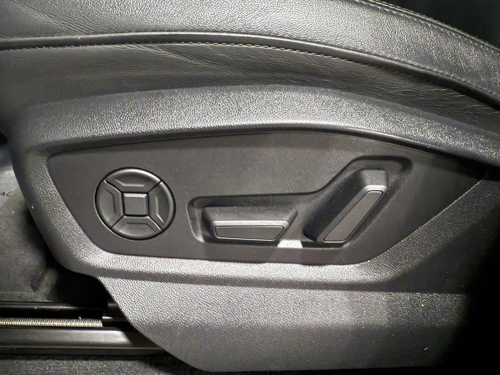 used 2024 Audi Q7 car, priced at $41,699