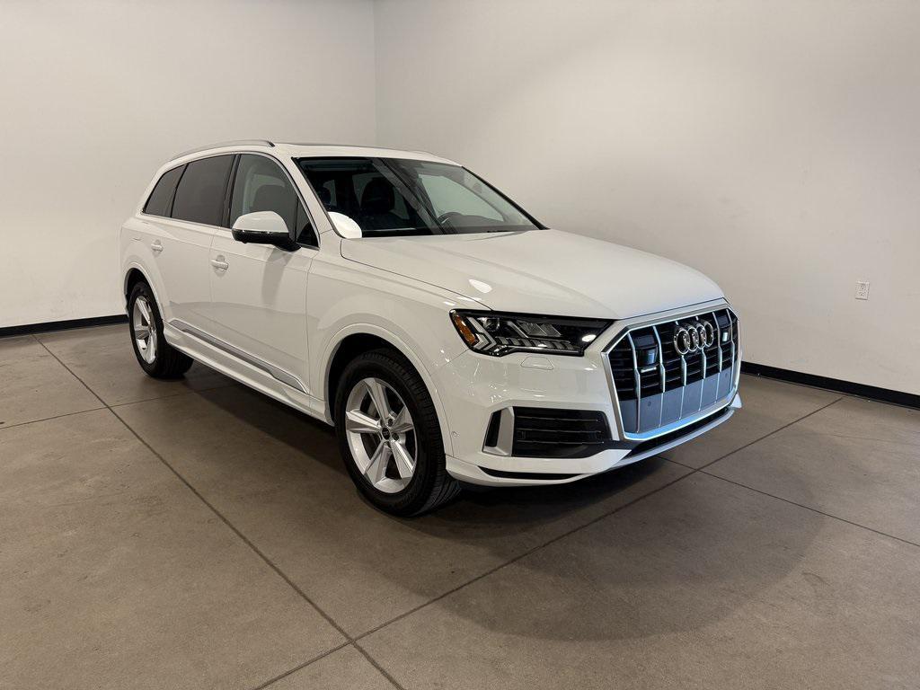 used 2024 Audi Q7 car, priced at $41,699