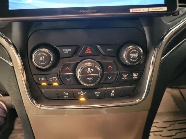 used 2015 Jeep Grand Cherokee car, priced at $17,995