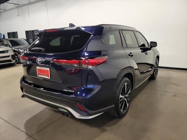 used 2022 Toyota Highlander car, priced at $39,599