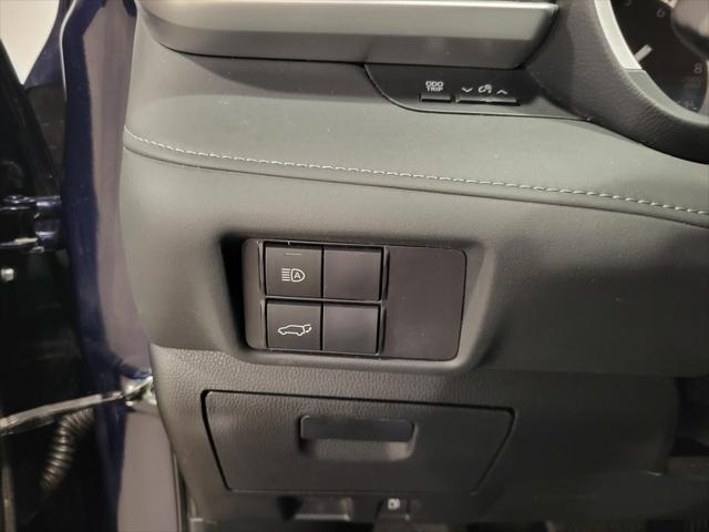 used 2022 Toyota Highlander car, priced at $39,599
